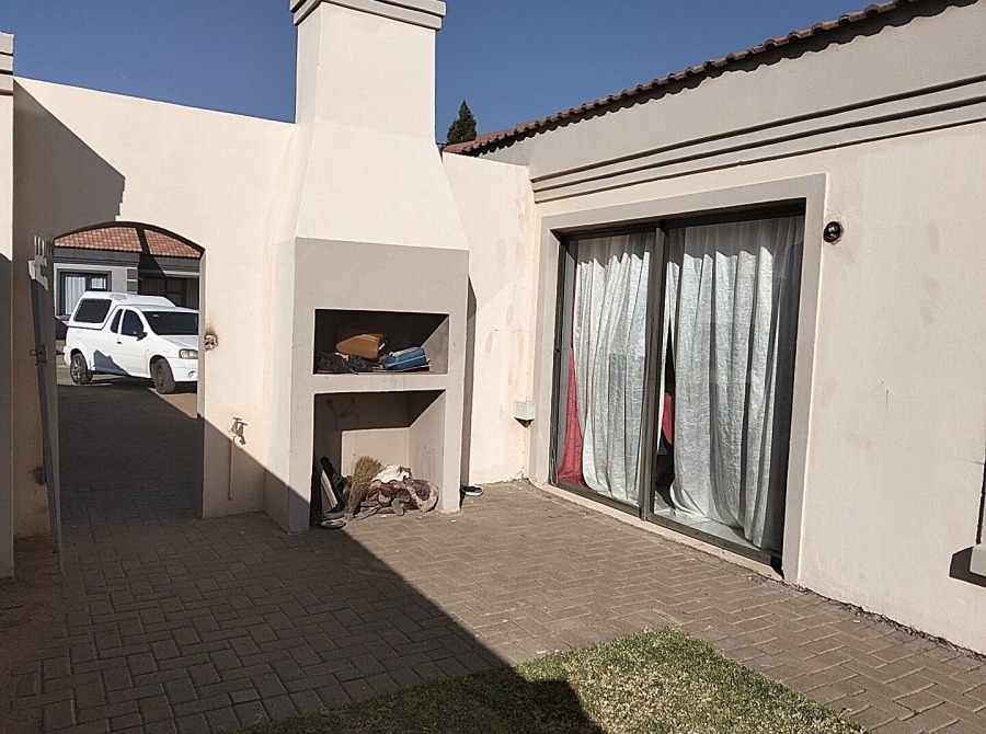 3 Bedroom Property for Sale in Mandela View Free State
